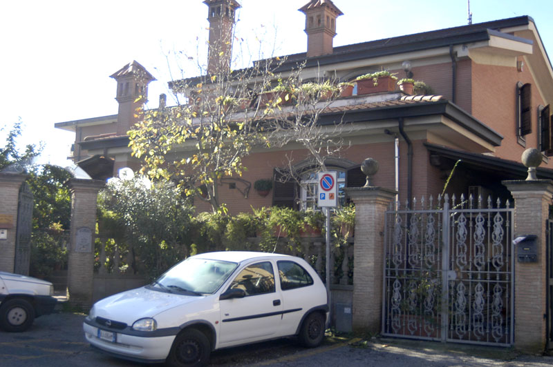 Villa Serena: casa di riposo per anziani Roma, Albano Laziale, castelli Romani. Panoramica ingresso.